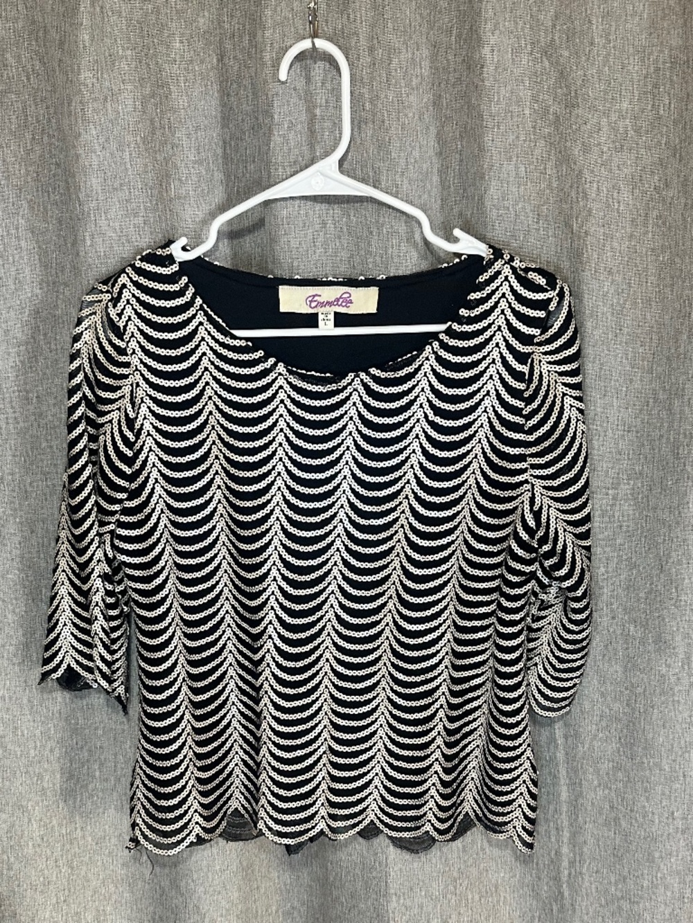 Vintage Emmelee Black & Silver Scalloped Sequin Blouse Top - Size L